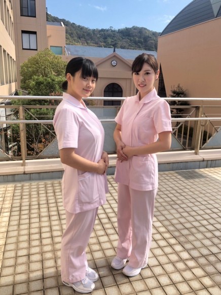 和歌山県立医科大学保健看護学部保健看護学科のユニフォーム