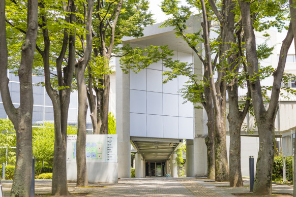 東京都立大学健康福祉学部看護学科のユニフォーム