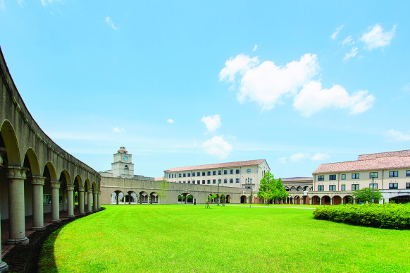 鹿児島純心大学のユニフォーム