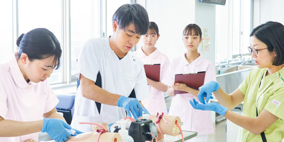 人間環境大学のユニフォーム