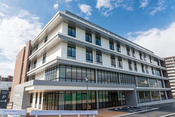 下関市立大学のユニフォーム