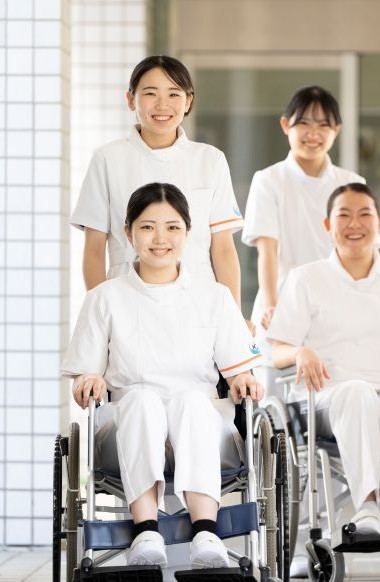 群馬県立県民健康科学大学のユニフォーム