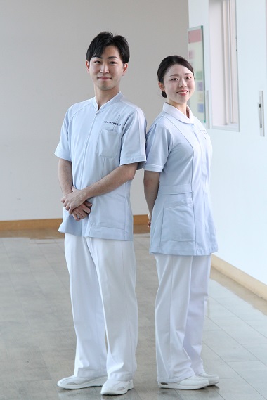 日本赤十字豊田看護大学のユニフォーム
